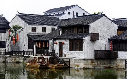 废弃诡异房逃离